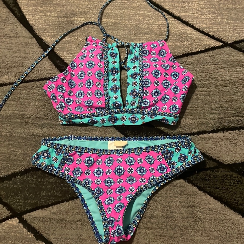 NEVER WORN, altered state small bikini